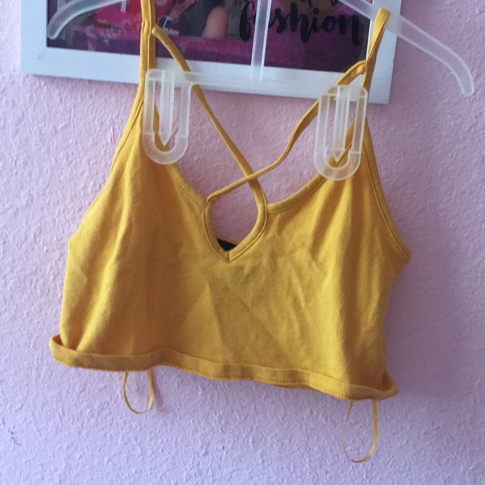 Forever21 crop top shirt